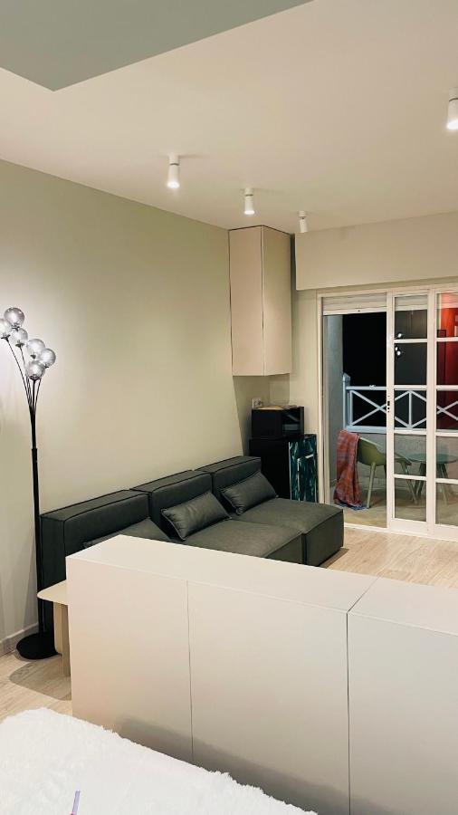 Beautiful Studio Two Steps To The Beach Торевиеха Екстериор снимка